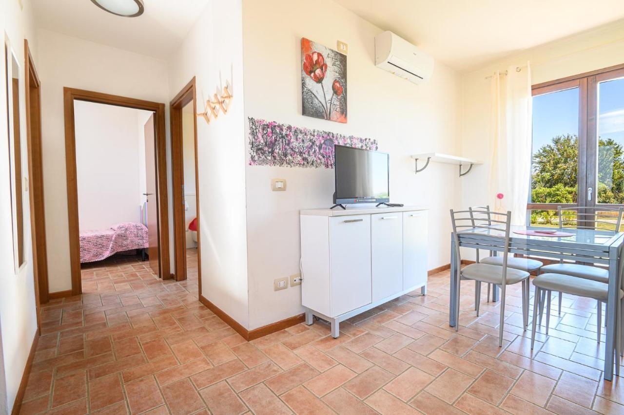 Aparthotel Residenza Principina Principina Terra Exterior foto