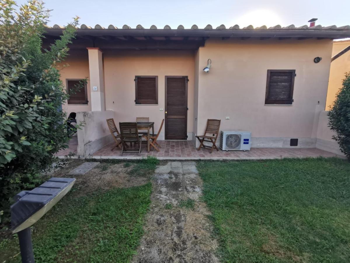 Aparthotel Residenza Principina Principina Terra Exterior foto