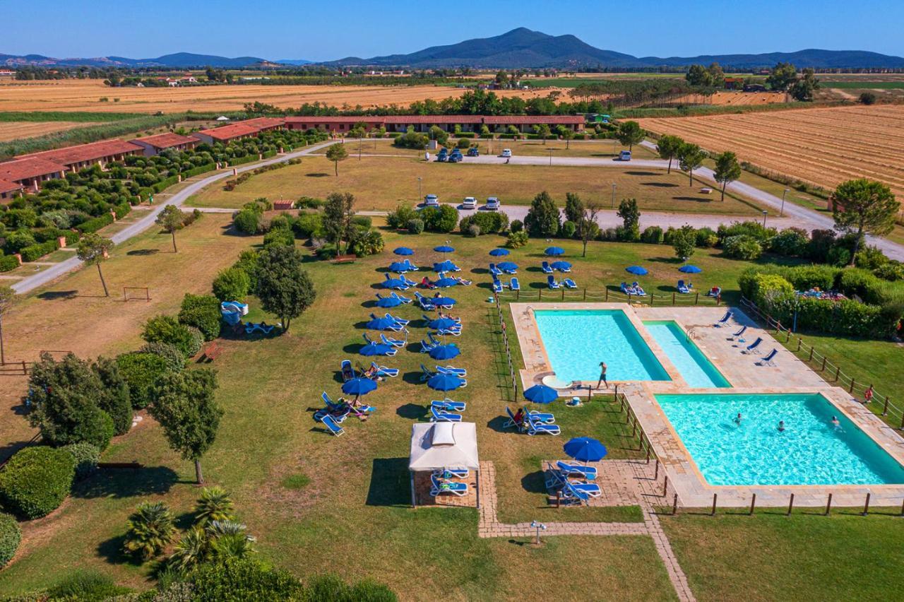 Aparthotel Residenza Principina Principina Terra Exterior foto